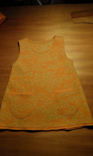 Trägerkleid Jacquard 2 Taschen