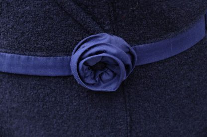 Walkloden-Trägerkleid mit Blüte - Image 3